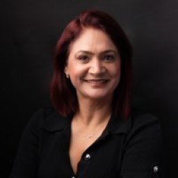 Portrait of Kiran Mann