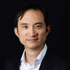 Leo Wang Headshot